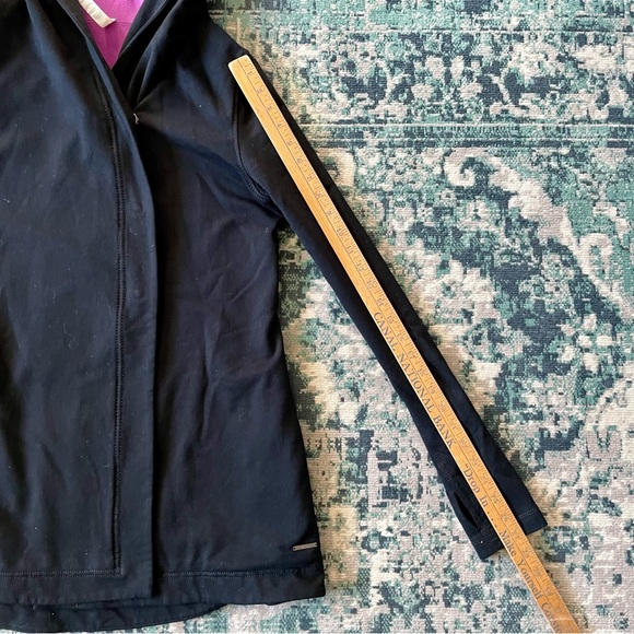 Lululemon Black Hooded Jacket 6 Yoga Ombré Purple Lining Pockets Awareness Coat - Picture 15 of 15